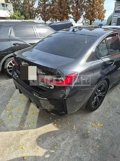 Photo 1 of 19: 2024 BMW 320i — Korean insurance auction
