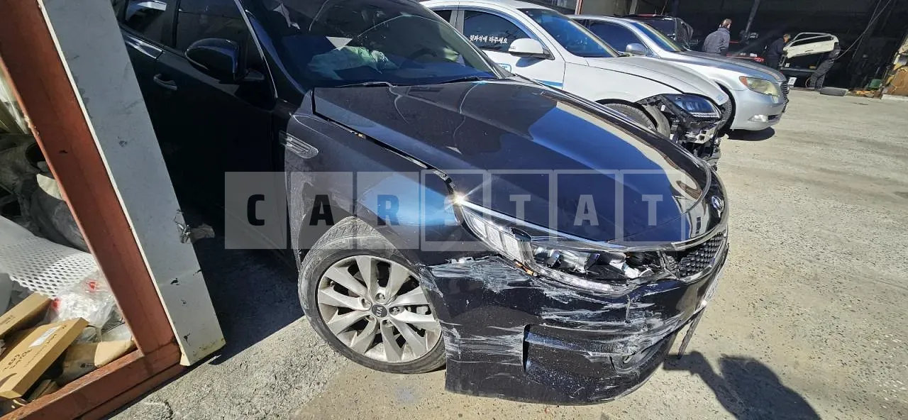 Photo 2 of 13: 2016 Kia K5, VIN KNAGX415GGA070527 — Korean insurance auction