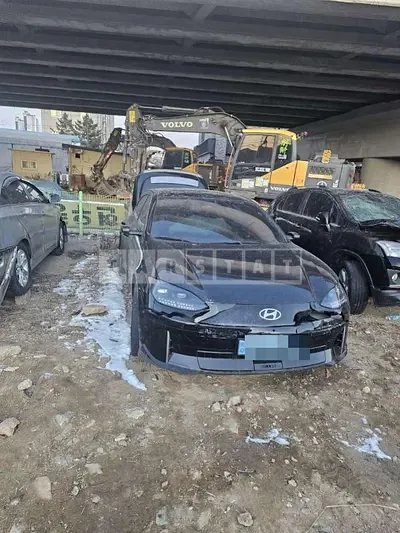 Photo 1 of 6: 2022 Hyundai IONIQ 6 AWD Long Range — Korean insurance auction