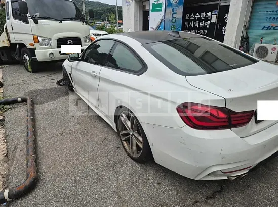 Photo 2 of 16: 2020 BMW 430i Coupe — Korean insurance auction