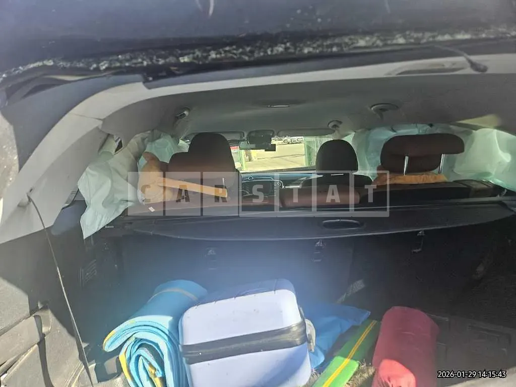 Photo 2 of 16: 2019 Kia Sorento — Korean insurance auction
