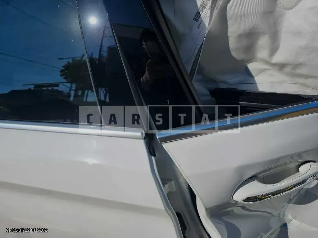 Photo 2 of 9: 2018 BMW 530i xDrive, VIN WBAJD9107JWC11416 — Korean insurance auction