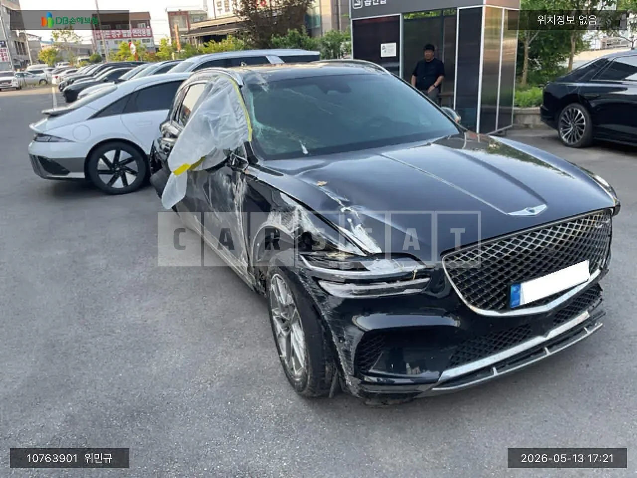 Photo 2 of 22: 2021 Genesis GV70, VIN KMTMA81BDMU037372 — Korean insurance auction