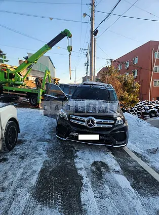 Photo 2 of 6: 2017 Mercedes-Benz GLS350d 4Matic, VIN WDCDF2EE8HA946864 — Korean insurance auction