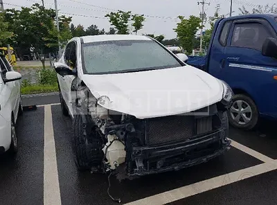 Photo 1 of 30: 2015 Hyundai Santa Fe, VIN KMHSU81UBFU482592 — Korean insurance auction