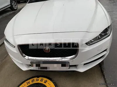Photo 1 of 32: 2017 Jaguar XE 20d, VIN SAJAB4BNXHCP04555 — Korean insurance auction