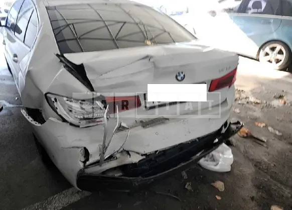 Photo 2 of 34: 2020 BMW 530i M Sport Package, VIN WBAJR5105LCD00125 — Korean insurance auction