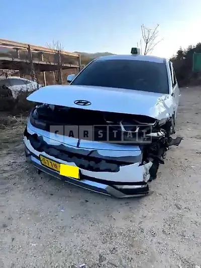 Photo 1 of 41: 2021 Hyundai IONIQ 5, VIN KMHKL81AFNU043141 — Korean insurance auction
