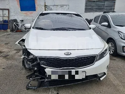 Photo 1 of 51: 2017 Kia K3 1.6 — Korean insurance auction
