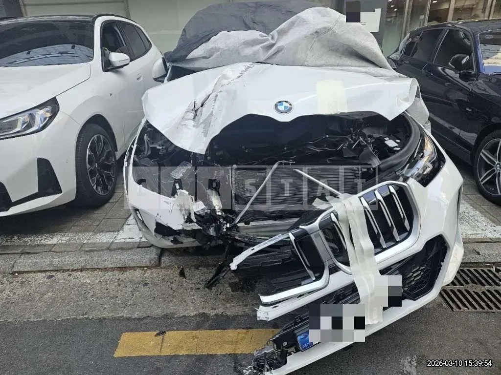 Photo 2 of 46: 2025 BMW X1 xDrive20i — Korean insurance auction