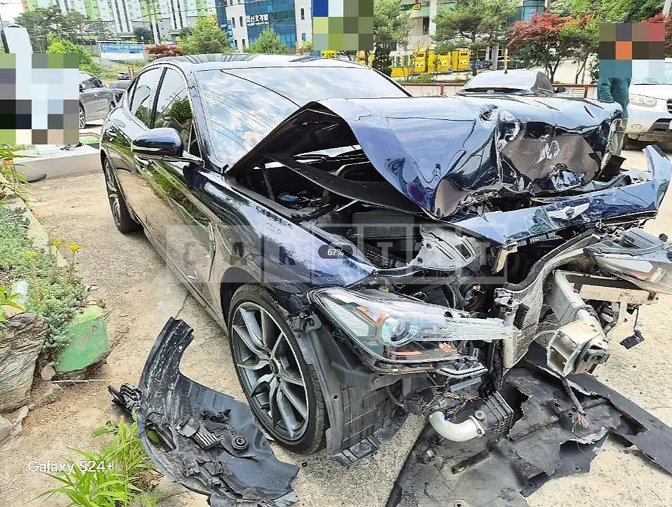 Photo 2 of 14: 2017 Genesis G70 — Korean insurance auction
