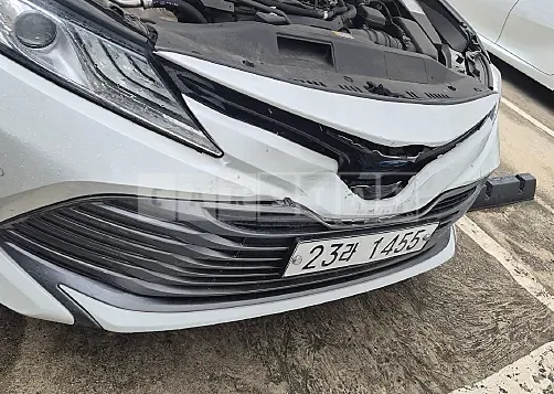 Photo 2 of 7: 2018 Toyota Camry Hybrid — Korean insurance auction