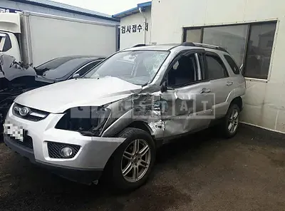 Photo 1 of 6: 2022 BMW Kia Sportage, VIN WBA71BH09NCK96277 — Korean insurance auction