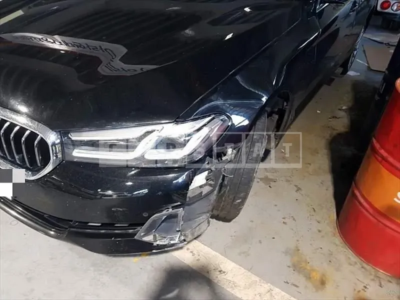 Photo 2 of 25: 2021 BMW 530i xDrive — Korean insurance auction