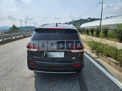 Photo 1 of 11: 2016 Kia Sorento 4WD, VIN KNAPK81BDGA195195 — Korean insurance auction
