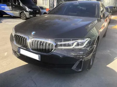 Photo 1 of 30: 2022 BMW 520i, VIN WBA11BH08NWX51205 — Korean insurance auction
