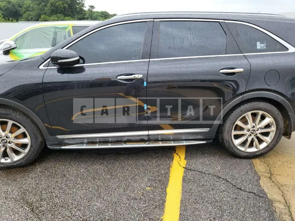 Photo 2 of 6: 2017 Kia Sorento — Korean insurance auction