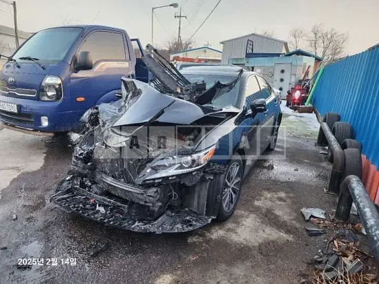 Photo 2 of 8: 2018 Lexus ES300h — Korean insurance auction