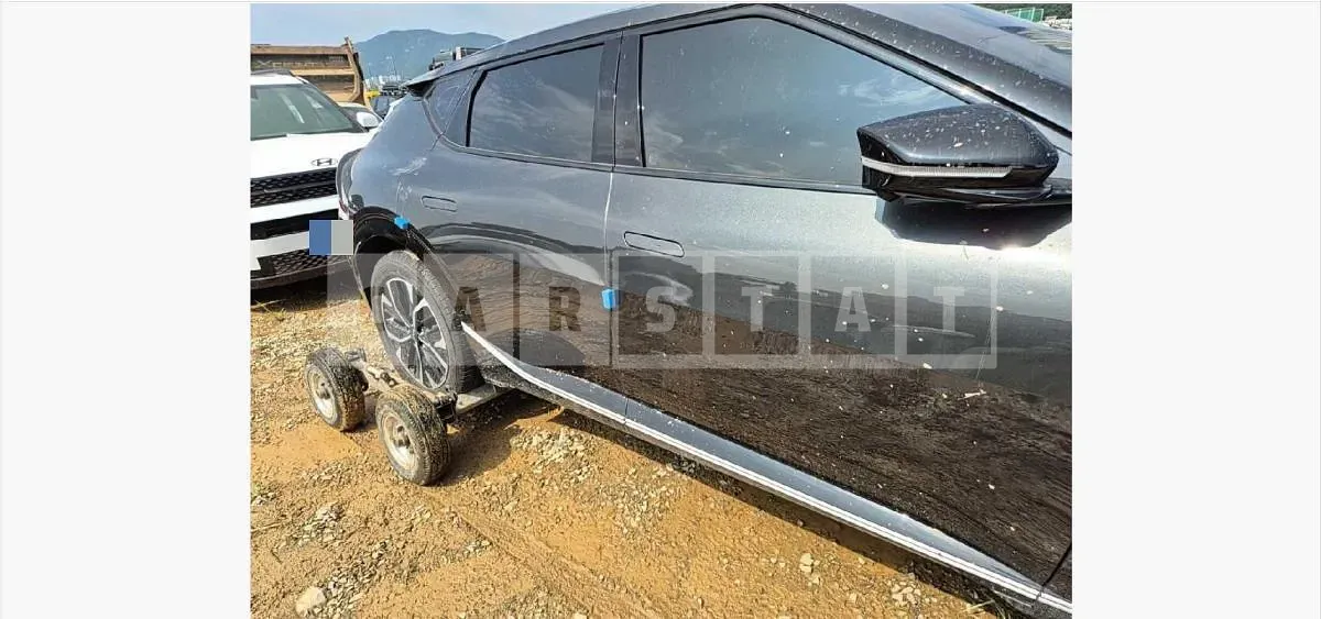 Photo 2 of 27: 2023 Kia EV6 Long Range Earth — Korean insurance auction