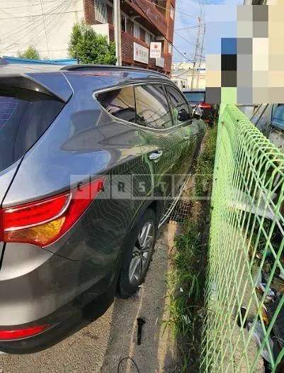 Photo 2 of 30: 2015 Hyundai Santa Fe, VIN KMHSW81XBFU499291 — Korean insurance auction