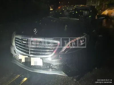Photo 1 of 2: 2015 Mercedes-Benz Subsubbenz S63 4Matic L — Korean insurance auction