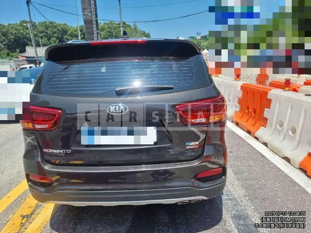 Photo 2 of 13: 2019 Kia Sorento 4WD — Korean insurance auction