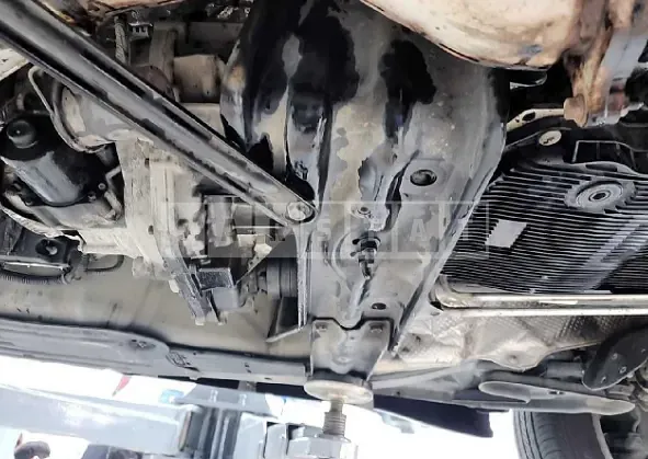 Photo 2 of 12: 2016 Jeep Grand Cherokee, VIN 1C4RJFJM1GC423400 — Korean insurance auction