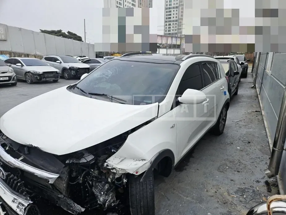 Photo 2 of 9: 2015 Kia Sportage R, VIN KNAPB813BGK799009 — Korean insurance auction
