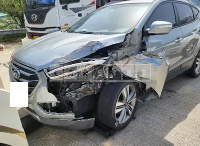 Photo 1 of 9: 2015 Hyundai Tucson, VIN KMHJT81FBFU014471 — Korean insurance auction