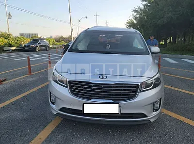 Photo 1 of 17: 2018 Kia Carnival, VIN KNHMF37ABJS377077 — Korean insurance auction