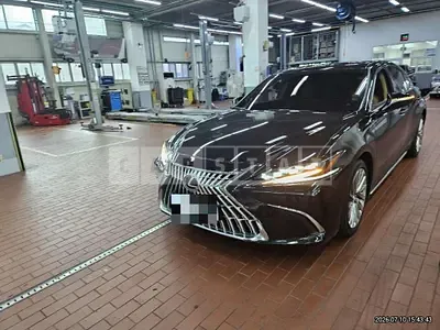Photo 1 of 5: 2026 Lexus ES300h — Korean insurance auction