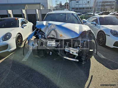 Photo 1 of 91: 2025 Porsche Macan 4 — Korean insurance auction