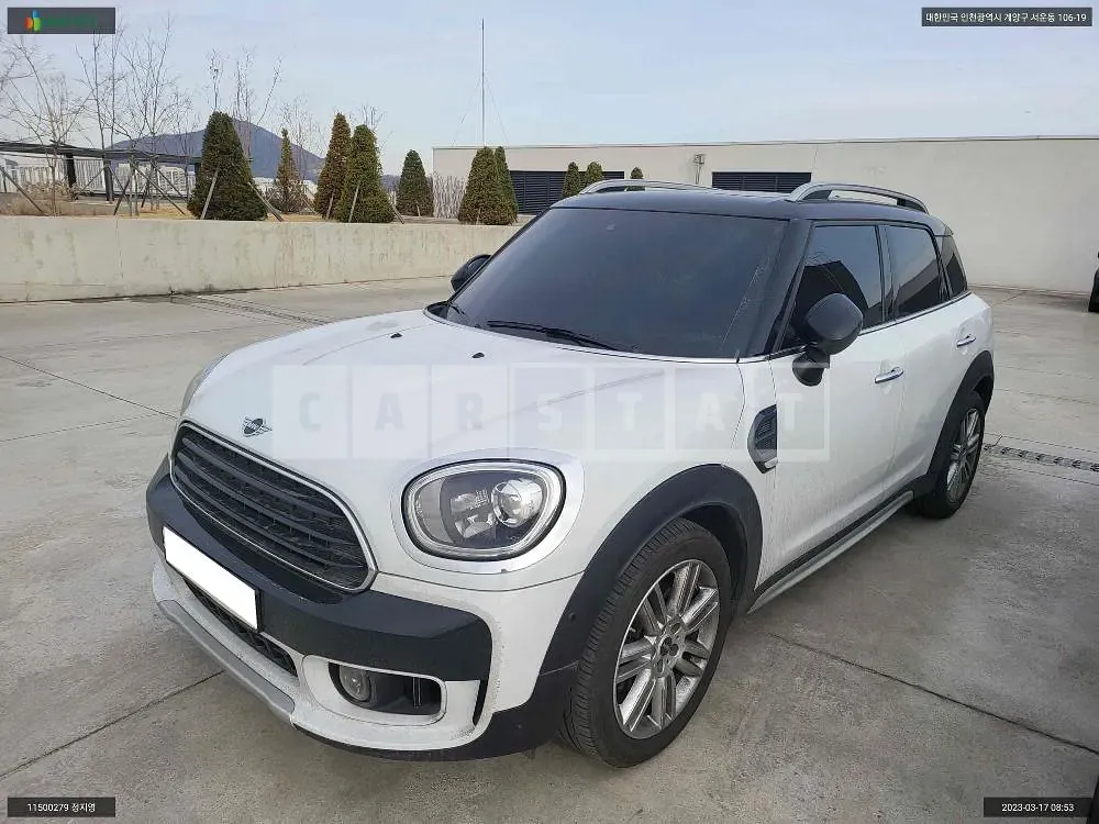 Photo 2 of 14: 2020 MINI Cooper Countryman (18), VIN WMWYX3106L3L99365 — Korean insurance auction
