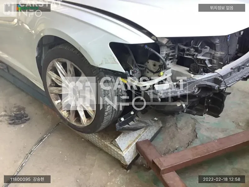 Photo 2 of 27: 2019 Audi A6 45 TFSI quattro, VIN WAUZZZF28LN006370 — Korean insurance auction