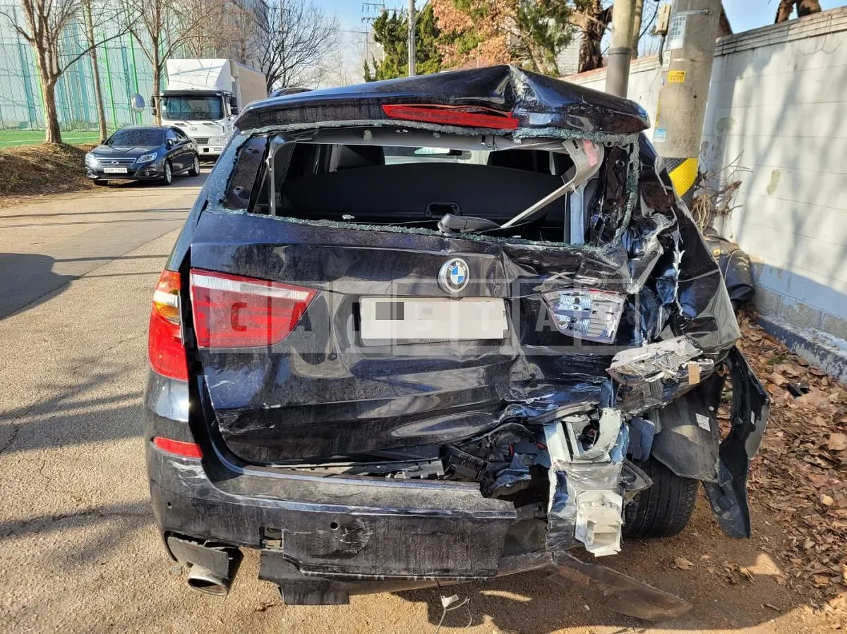 Photo 2 of 18: 2016 BMW X3 xDrive20d — Korean insurance auction