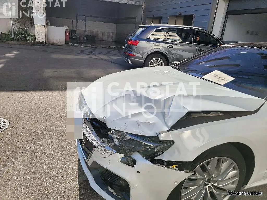 Photo 2 of 25: 2021 Audi A7 45 TDI quattro, VIN WAUZZZF21MN003635 — Korean insurance auction