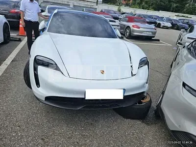 Photo 1 of 50: 2024 Porsche Taycan — Korean insurance auction