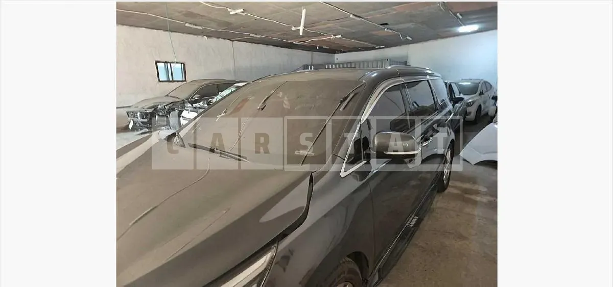 Photo 2 of 15: 2017 Kia Carnival Limousine — Korean insurance auction