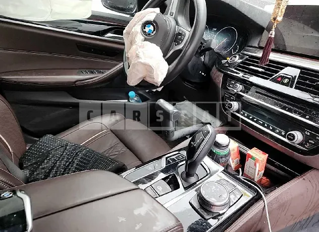 Photo 2 of 19: 2019 BMW 530i xDrive M Sport Package Plus, VIN WBAJD910XKWC84152 — Korean insurance auction