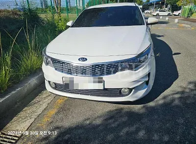 Photo 1 of 19: 2018 Kia K5 LPG — Korean insurance auction