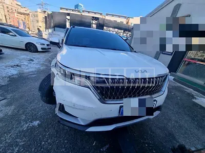 Photo 1 of 15: 2023 Kia Carnival 2.2 — Korean insurance auction