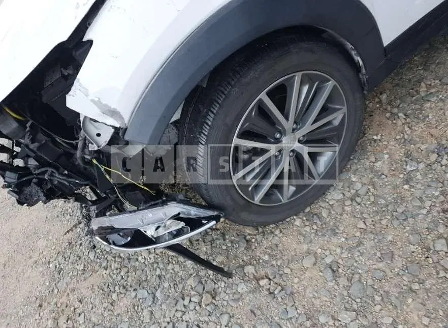 Photo 2 of 51: 2016 Hyundai Tucson, VIN KMHJ281ABGU193854 — Korean insurance auction