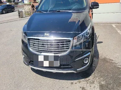 Photo 1 of 12: 2015 Kia Carnivals — Korean insurance auction