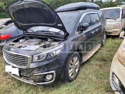 Photo 1 of 9: 2017 Kia Carnival, VIN KNAMC81ABHS330118 — Korean insurance auction