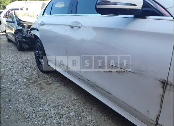 Photo 2 of 21: 2023 Mercedes-Benz E250 — Korean insurance auction