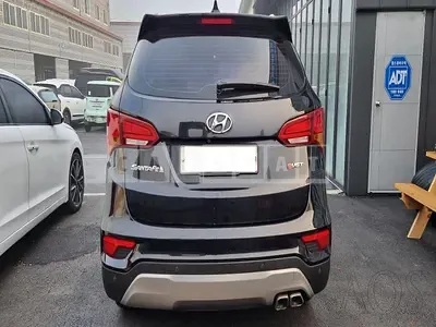 Photo 1 of 20: 2016 Hyundai Santa Fe, VIN KMHSW81UBGU684865 — Korean insurance auction
