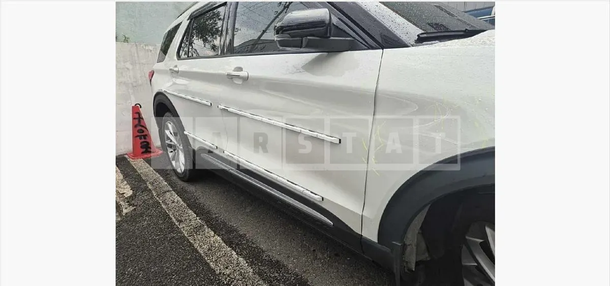 Photo 2 of 35: 2021 Ford Explorer 3.0 — Korean insurance auction
