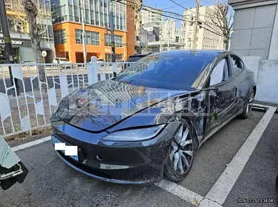 2025 Tesla Model 3 LongRange