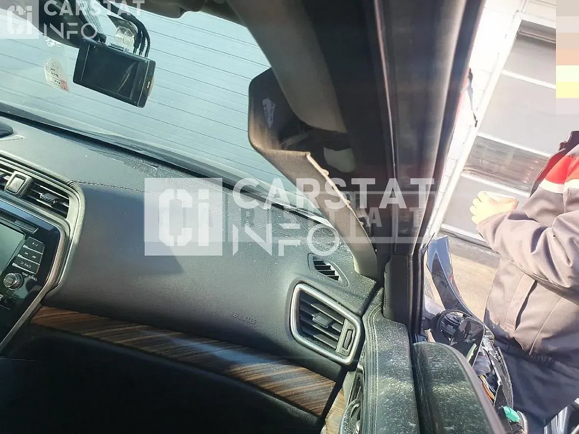 Photo 2 of 32: 2018 Nissan Maxima — Korean insurance auction