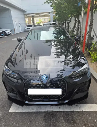 Photo 1 of 47: 2022 BMW i4 eDrive40 — Korean insurance auction